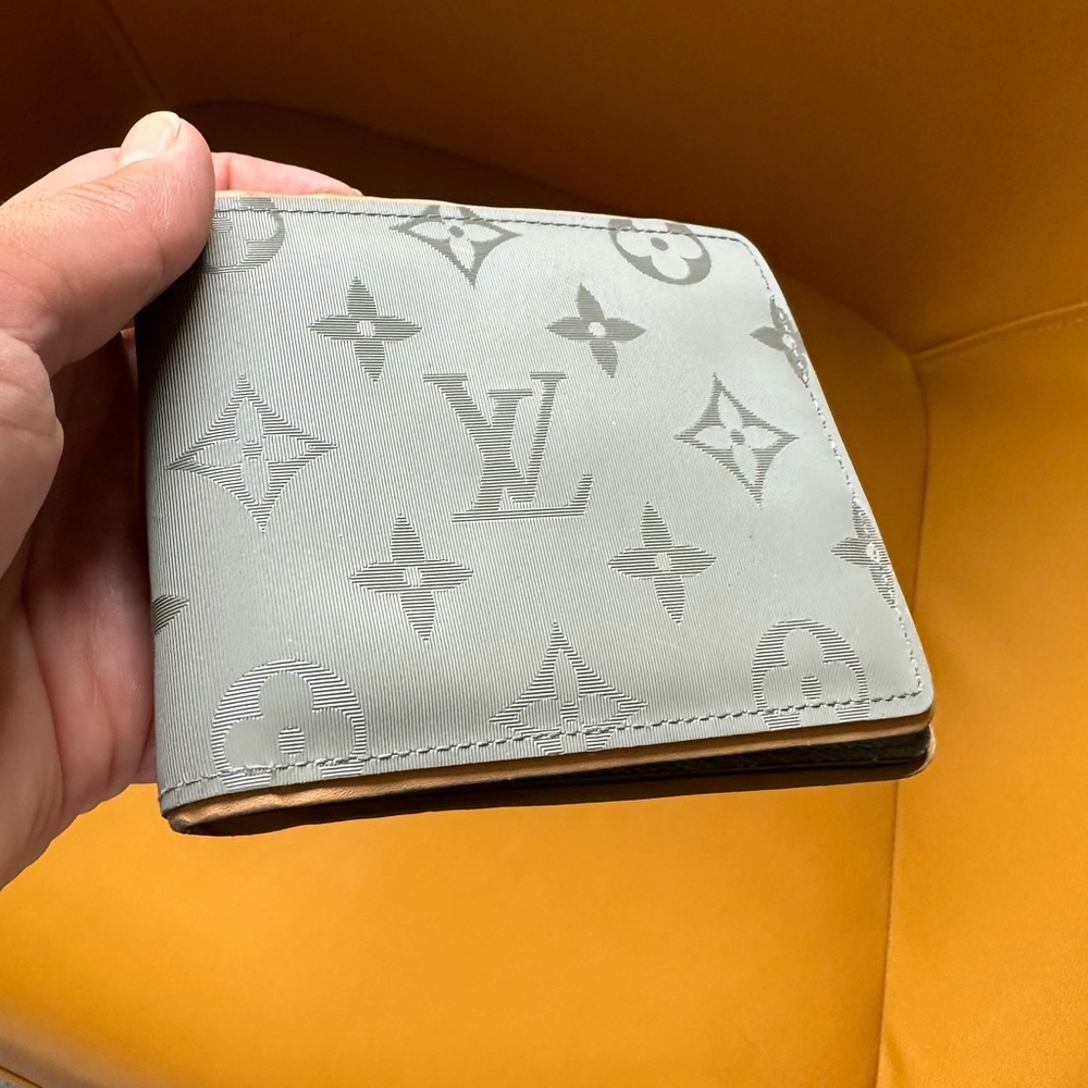 Authentic Louis Vuitton Monogram Titanium Gray Multiple Wallet!
